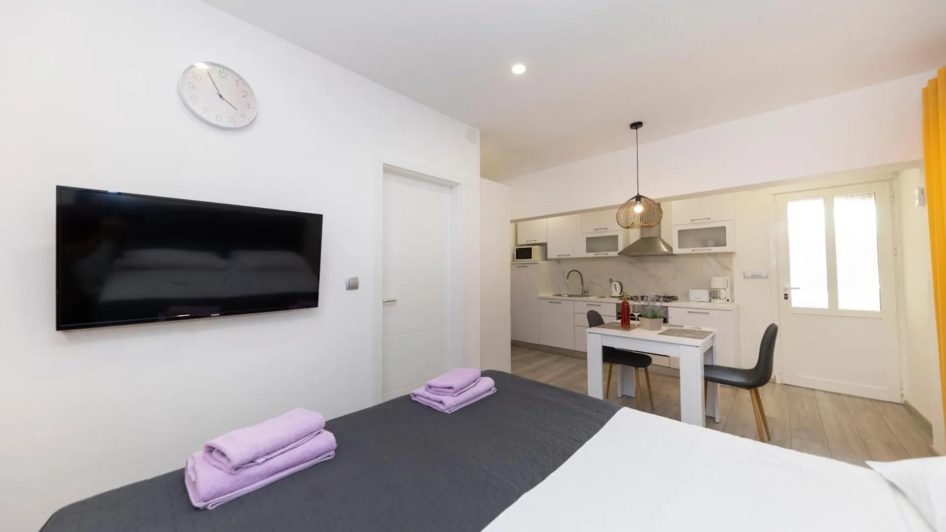 Family Apartments Zadar - Ryanair Exclusive